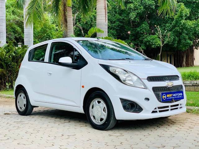 https://images10.gaadi.com/usedcar_image/3520021/original/99806632-c06b-43dd-9b71-8e7be49b260a-used_car_2827685_1690783305_38634393-fc85-4d53-801a-35ba0b3c754b.jpg?imwidth=6401