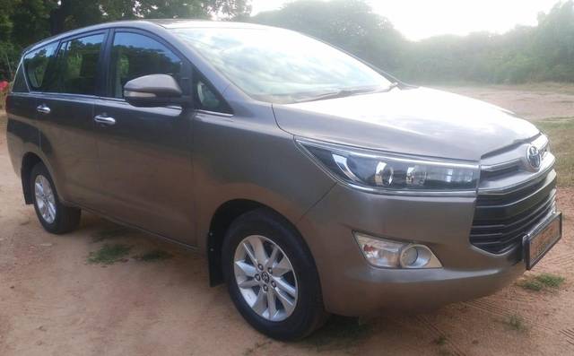 https://images10.gaadi.com/usedcar_image/3522344/original/processed_used_car_2829639_1692868337.jpg?imwidth=6400