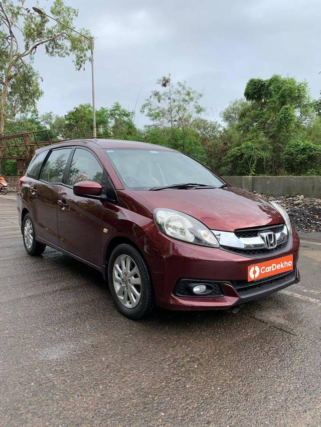 https://images10.gaadi.com/usedcar_image/3522358/original/7eef7271-511d-4e9b-976f-75e87e2efbfc-used_car_2829646_1690902185_ec1bf87b-9480-4cde-a629-4536b87af80f.jpg?imwidth=6400