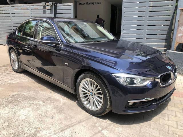 https://images10.gaadi.com/usedcar_image/3522515/original/processed_c26f795e-880a-4633-8ad0-21294d7855c7-used_car_2829716_1690956107.jpg?imwidth=6400