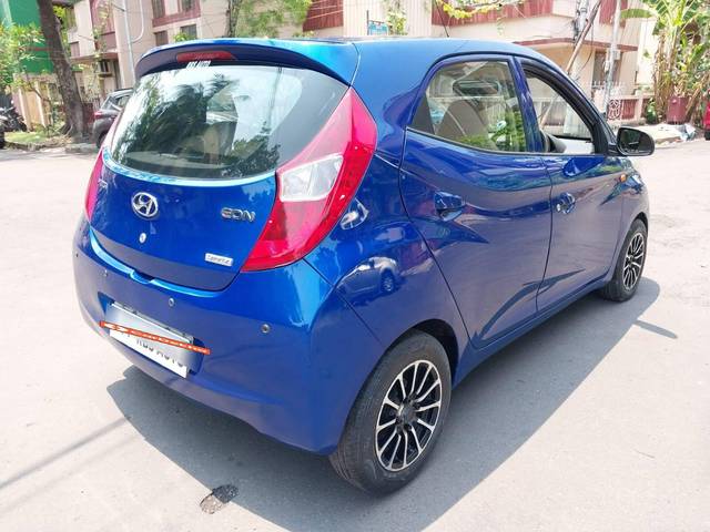 https://images10.gaadi.com/usedcar_image/3523270/original/processed_ab0ab153-be92-4def-9975-18c9ba0478f4-used_car_2830379_1690979118.jpg?imwidth=6401