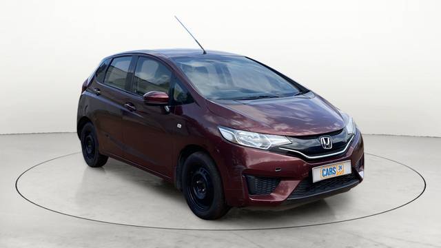 https://images10.gaadi.com/usedcar_image/3523676/original/slot__11949118763-4f5eef2e7bf146289375d579b7ca5de1-Exterior-7.jpg?imwidth=6400