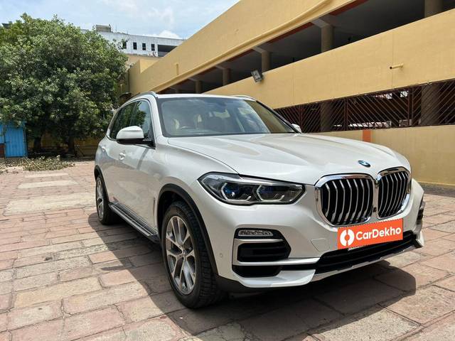 https://images10.gaadi.com/usedcar_image/3524684/original/processed_854d5130-553b-48a5-8115-f2c958d10896-used_car_2831366_1691123237.jpg?imwidth=6400