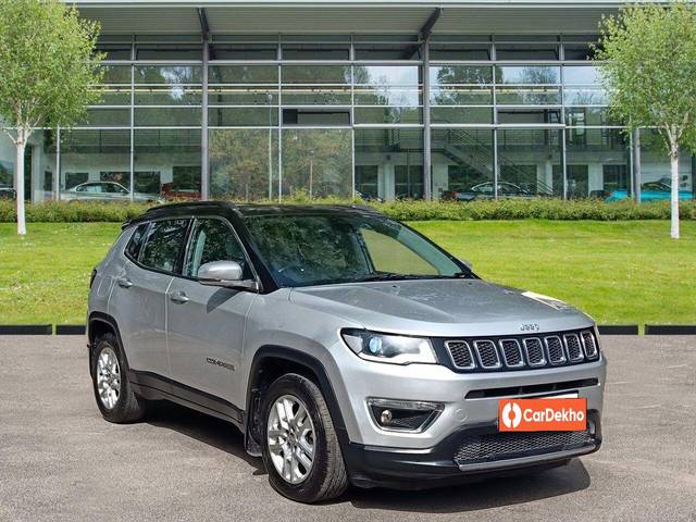 https://images10.gaadi.com/usedcar_image/3524976/original/processed_4c141d08-e88c-4dd7-878f-892a8f1890a4-used_car_2831592_1691139088.jpg?imwidth=6400