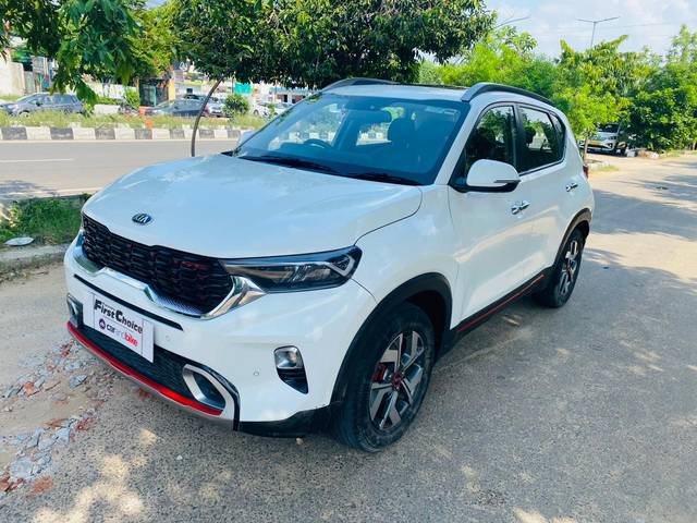 https://images10.gaadi.com/usedcar_image/3524990/original/6a313377-71db-4cab-b364-47fa2c0297d9-cover_image-20230725141206.jpeg?imwidth=6400
