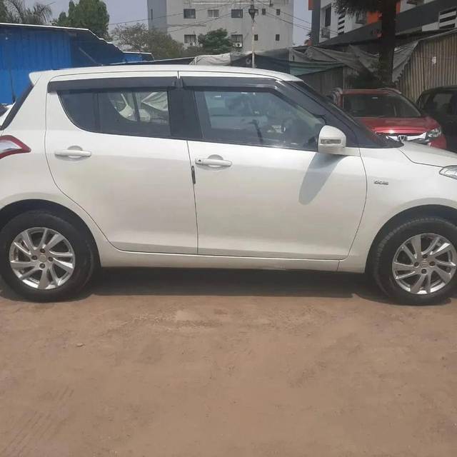 https://images10.gaadi.com/usedcar_image/3525057/original/processed_0de670b8-9765-4053-ad23-796ef398206d-used_car_2831655_1691143685.jpg?imwidth=6401