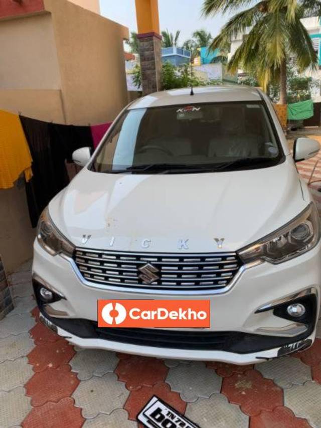 https://images10.gaadi.com/usedcar_image/3525148/original/processed_3c4d46a7-f305-4955-8129-3bfa2d138411.jpg?imwidth=6402