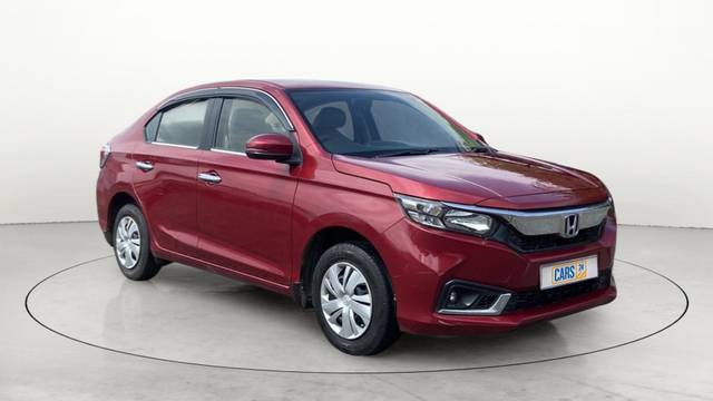 https://images10.gaadi.com/usedcar_image/3525338/original/slot__13584619706-38a9ce3f1af84ad99f39b810cb37f3c1-Exterior-8.jpg?imwidth=6400