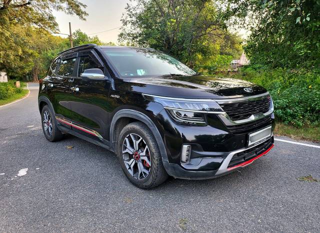 https://images10.gaadi.com/usedcar_image/3525610/original/processed_img2832133__used_car_2832133_1696594739.jpg?imwidth=6401