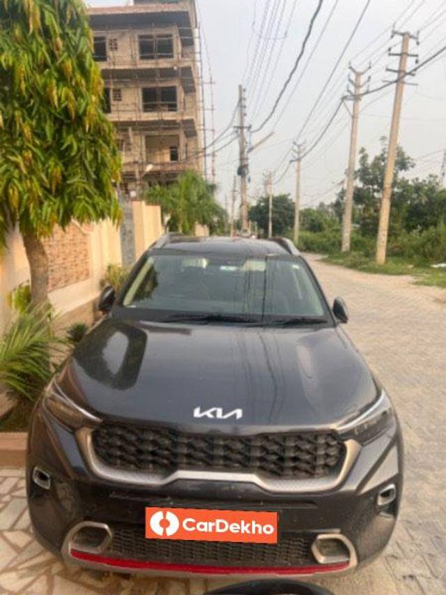 https://images10.gaadi.com/usedcar_image/3527102/original/processed_6efd7612-d8e8-416f-814b-1a2267b41fb3.jpg?imwidth=6400