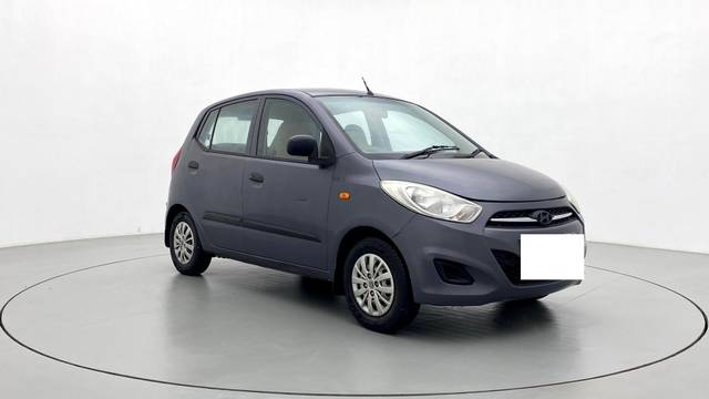 https://images10.gaadi.com/usedcar_image/3528593/original/usedcar_42_769941691406405_1691406564.jpg?imwidth=6400