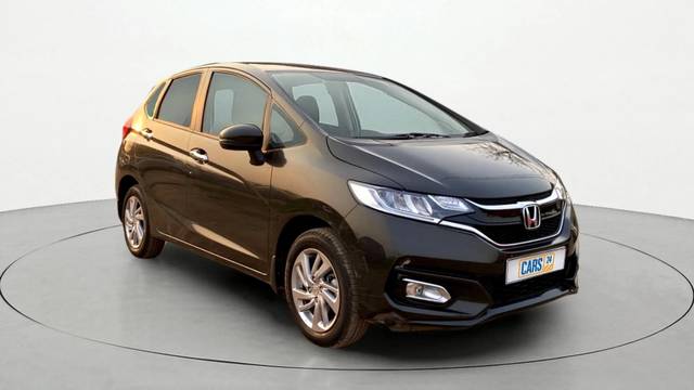 https://images10.gaadi.com/usedcar_image/3528974/original/usedcar_2_770121691410342_1691410596.jpg?imwidth=6400