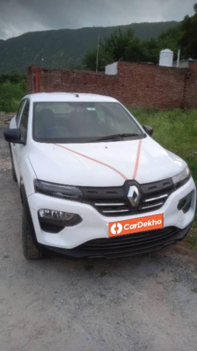 https://images10.gaadi.com/usedcar_image/3529221/original/processed_44c0388a-a7e2-4820-936c-3ea37be670a9.jpeg?imwidth=6400