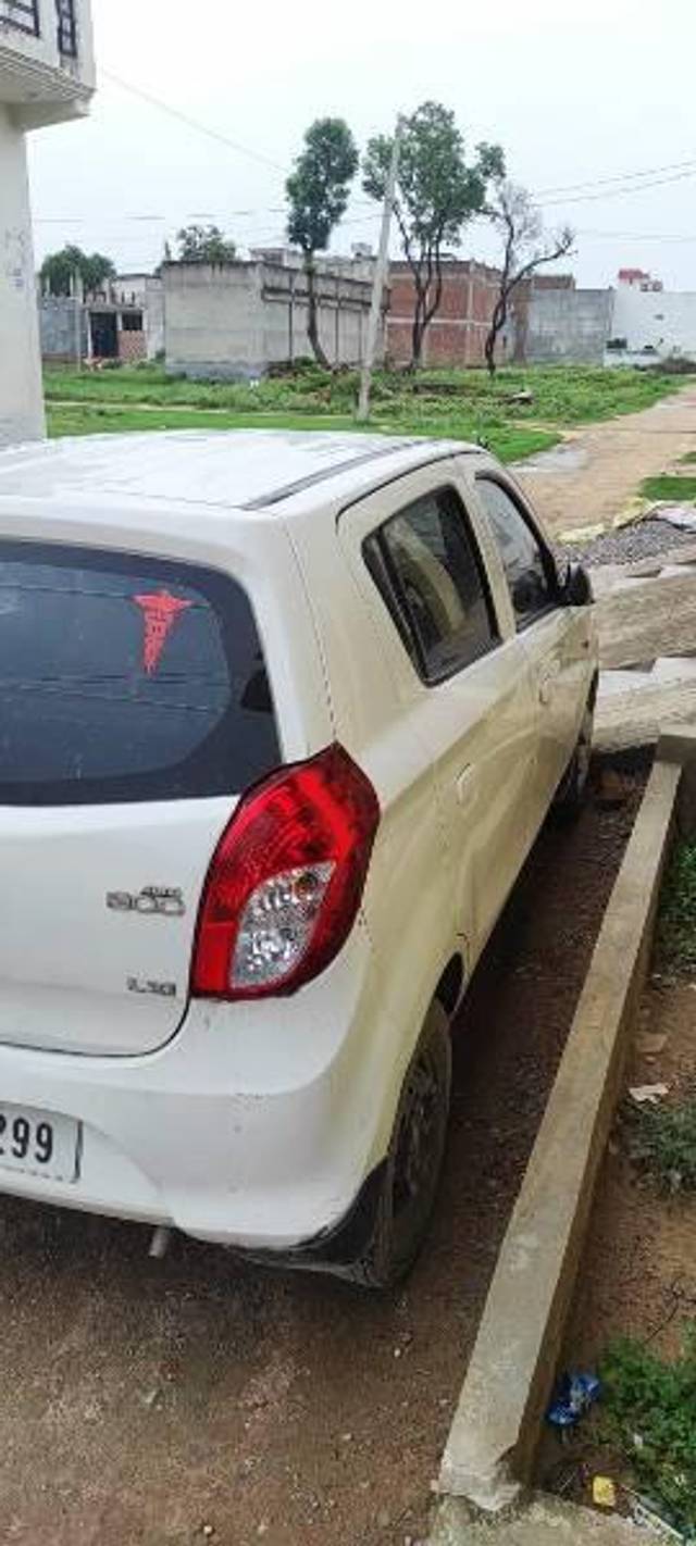 https://images10.gaadi.com/usedcar_image/3530000/original/processed_0cba2b01-f829-428f-961b-dfb813515606.jpg?imwidth=6401