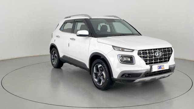 https://images10.gaadi.com/usedcar_image/3530117/original/41.jpg?imwidth=6400