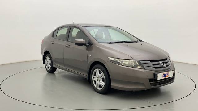 https://images10.gaadi.com/usedcar_image/3530664/original/282e9643-ecdb-418f-bb5d-25a25f11ad24__43.jpg?imwidth=6400