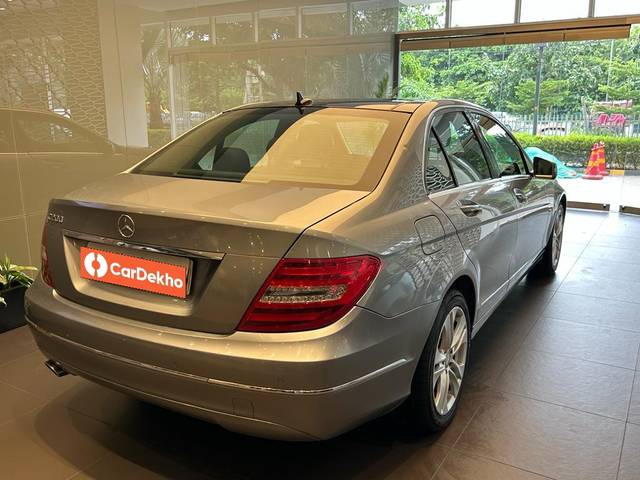https://images10.gaadi.com/usedcar_image/3530665/original/processed_usedcar_whatsappimage2023_08_08at133655_7__140381691493779_1691493791.jpeg?imwidth=6402