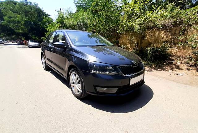 https://images10.gaadi.com/usedcar_image/3530886/original/usedcar_2_2836261_1691500127.jpeg?imwidth=6400