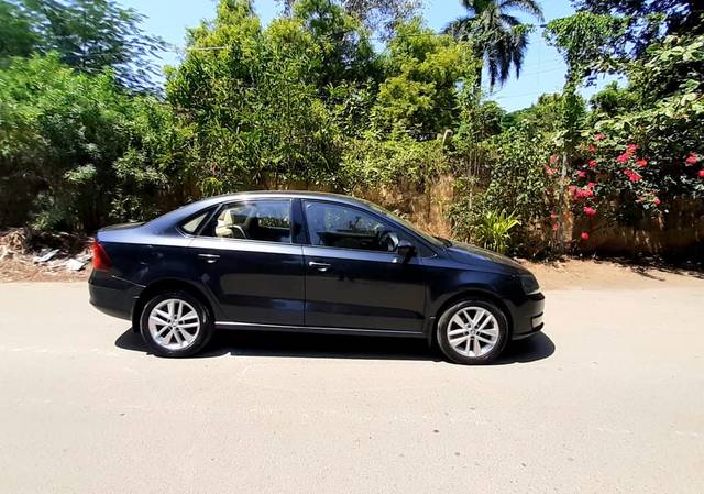 https://images10.gaadi.com/usedcar_image/3530886/original/usedcar_3_2836261_1691500127.jpeg?imwidth=6401