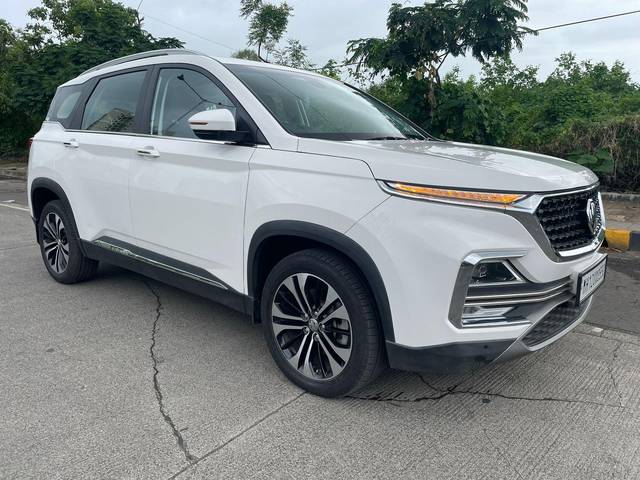 https://images10.gaadi.com/usedcar_image/3532189/original/processed_usedcar_6cb878ce_1872_4e8e_94f9_04bbdf8f3ece_28281691659002_1691659017.jpg?imwidth=6400