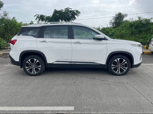 https://images10.gaadi.com/usedcar_image/3532189/original/usedcar_00db2966_f4db_4596_a51e_0af95d82fee0_28281691659002_1691659016.jpg?imwidth=6401