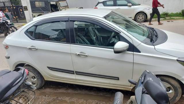 https://images10.gaadi.com/usedcar_image/3532408/original/processed_69336023-fdba-4374-b6fe-ea6a20066fe0.jpg?imwidth=6401