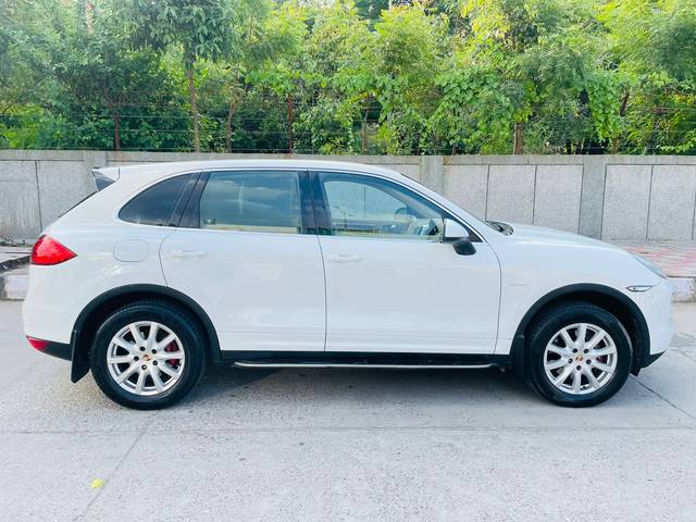 https://images10.gaadi.com/usedcar_image/3532920/original/usedcar_photo_2023_08_03_11_02_58_1__7601691669378_1691669389.jpg?imwidth=6401