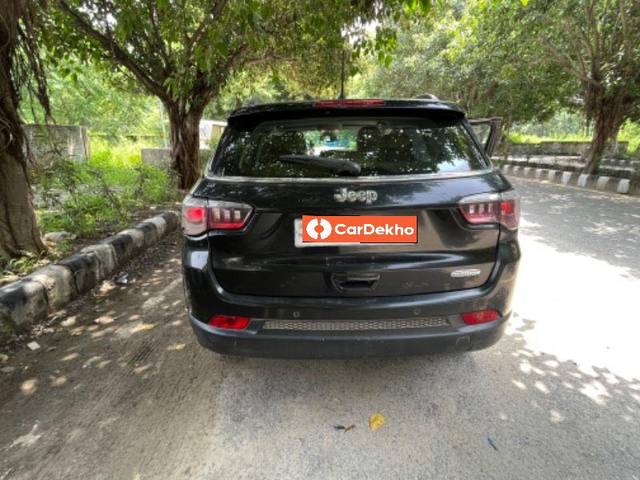 https://images10.gaadi.com/usedcar_image/3533800/original/processed_eba9b8b3-27ac-4536-8184-54766c4ed7be.jpeg?imwidth=6402
