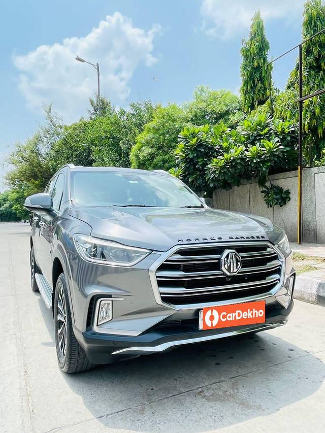 https://images10.gaadi.com/usedcar_image/3535200/original/processed_usedcar_photo_2023_08_12_13_28_50_6__7601691829166_1691829179.jpg?imwidth=6400