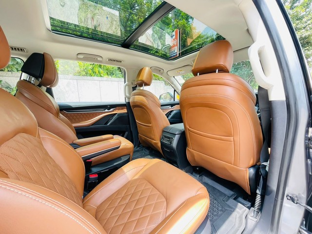 Second-hand 2021 MG Gloster Savvy 7-Str for sale in New Delhi-3