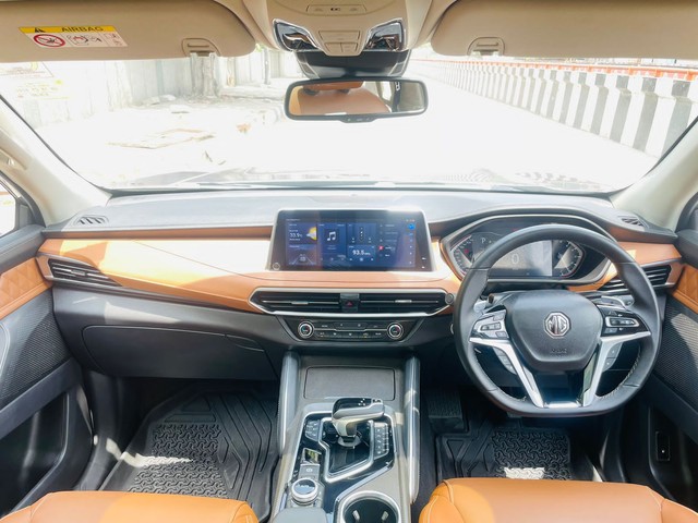 Second-hand 2021 MG Gloster Savvy 7-Str for sale in New Delhi-4