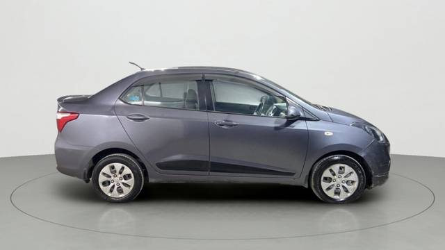 https://images10.gaadi.com/usedcar_image/3535315/original/34d541c8-cdf2-4bb7-98f3-b9a60ffe306e-10077914733-e45e3abd76284396a61c9c606edba611-Exterior-7.jpg?imwidth=6400