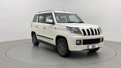Mahindra TUV 300 T10 Mahindra TUV 300 T10