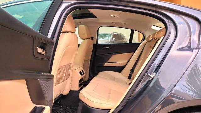 https://images10.gaadi.com/usedcar_image/3536874/original/usedcar_1_1__2841320_1691847835.jpeg?imwidth=6401