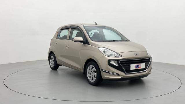 https://images10.gaadi.com/usedcar_image/3536880/original/8f6156af-53f8-42f8-b1b5-5e6a0d205f3f__43.jpg?imwidth=6400