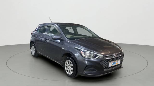 https://images10.gaadi.com/usedcar_image/3537337/original/11614410753-e069af341d76449da8858b4e269a833c-Exterior-8.jpg?imwidth=6400