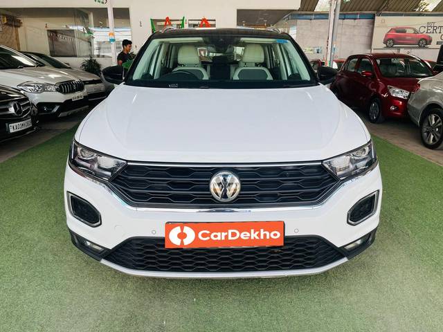 https://images10.gaadi.com/usedcar_image/3537849/original/processed_used_car_2842143_1692971039.jpg?imwidth=6400