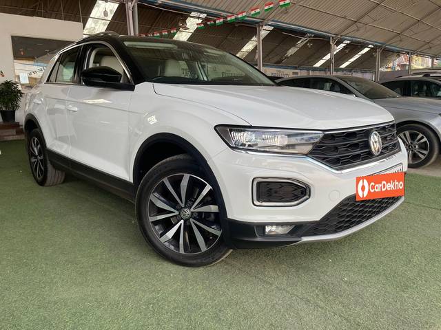 https://images10.gaadi.com/usedcar_image/3537849/original/processed_used_car_2842143_1692971042.jpg?imwidth=6401