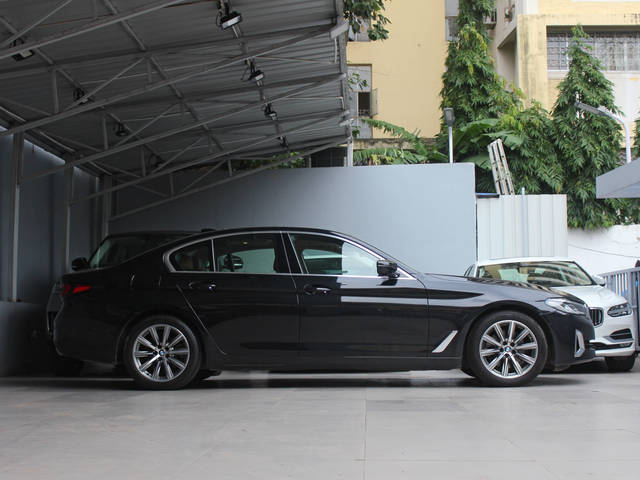 https://images10.gaadi.com/usedcar_image/3539160/original/img2843093__usedcar_3_2843093_1696577954.jpg?imwidth=6401