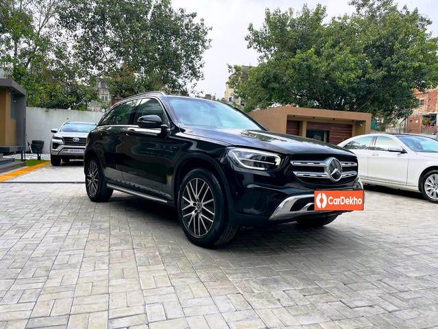 https://images10.gaadi.com/usedcar_image/3540296/original/processed_usedcar_1_1__10151692173913_1692174033.jpeg?imwidth=6400