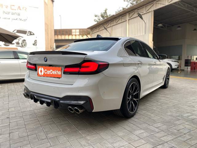 https://images10.gaadi.com/usedcar_image/3540299/original/processed_usedcar_1_17__10151692174235_1692174291.jpeg?imwidth=6402