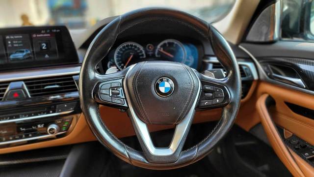 https://images10.gaadi.com/usedcar_image/3540299/original/usedcar_1_10__10151692174235_1692174291.jpeg?imwidth=6401