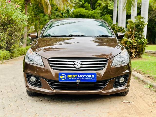 https://images10.gaadi.com/usedcar_image/3540642/original/processed_usedcar_4e102100_8064_4e74_b4e3_5139fc400f86_742601692185575_1692185589.jpg?imwidth=6400