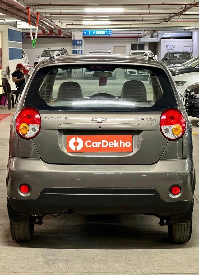 https://images10.gaadi.com/usedcar_image/3540928/original/processed_03f6d4e4-43fc-4b9c-85d3-a3ecfd65e848-used_car_2844313_1692201985.jpg?imwidth=6402