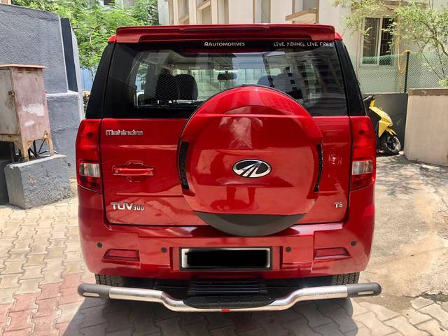 https://images10.gaadi.com/usedcar_image/3541159/original/processed_ae9a6e4e-f430-4cca-9146-3329ea292bca-used_car_2844427_1692253092.jpg?imwidth=6402