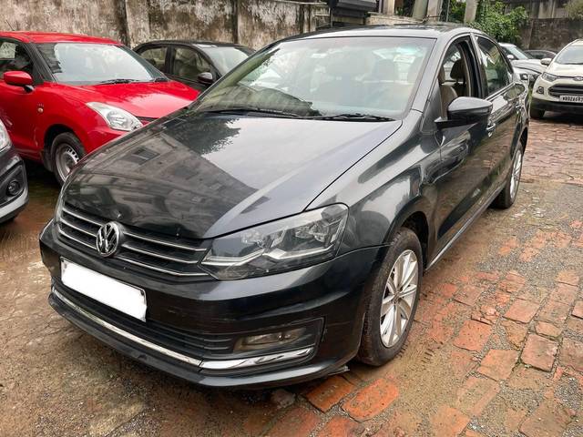 https://images10.gaadi.com/usedcar_image/3541507/original/processed_ff330903-872f-46a6-9c3f-6bf69d0e2ae5-used_car_2844707_1692267019.jpg?imwidth=6401