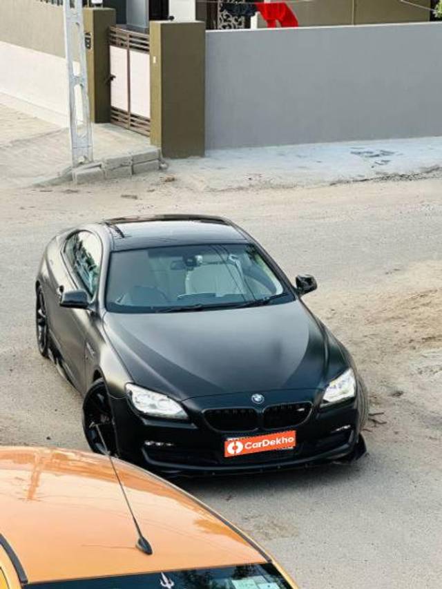 https://images10.gaadi.com/usedcar_image/3542201/original/processed_a624fe14-a004-4461-98cf-0dca18353ab0.jpeg?imwidth=6400