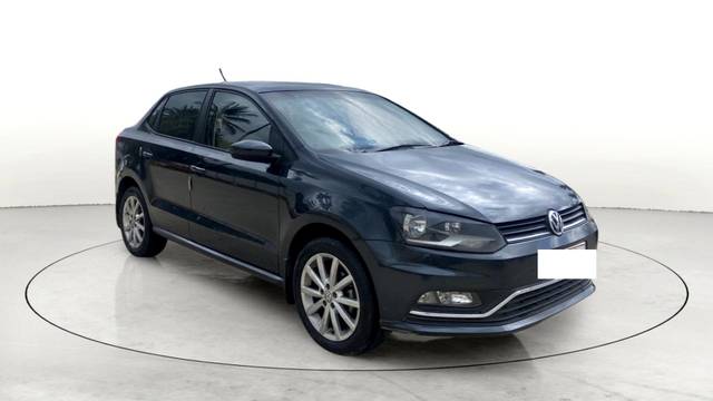 https://images10.gaadi.com/usedcar_image/3542416/original/usedcar_10282113727_462028462b584468bc2d455d0cfae987_exterior_8_769991692342178_1692342219.jpg?imwidth=6400