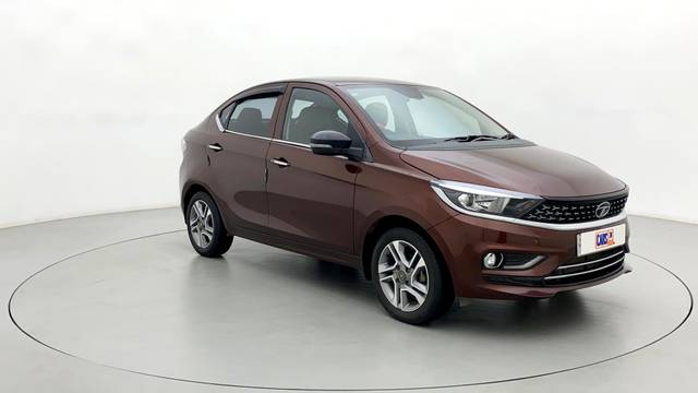 https://images10.gaadi.com/usedcar_image/3542509/original/usedcar_102_770021692343596_1692343608.jpg?imwidth=6400
