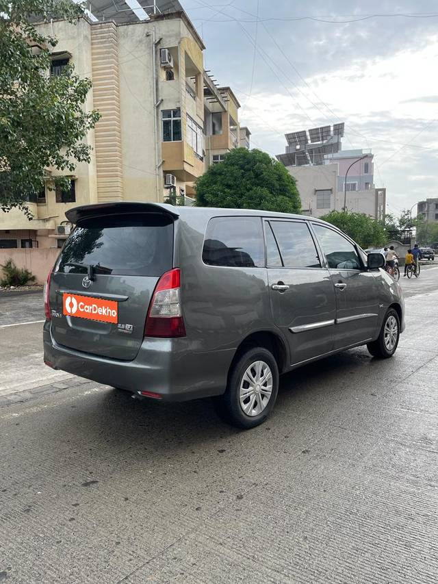 https://images10.gaadi.com/usedcar_image/3542750/original/processed_1989cddb-e24f-4645-bd06-ab6943d3de5e-used_car_2845696_1692351279.jpg?imwidth=6401